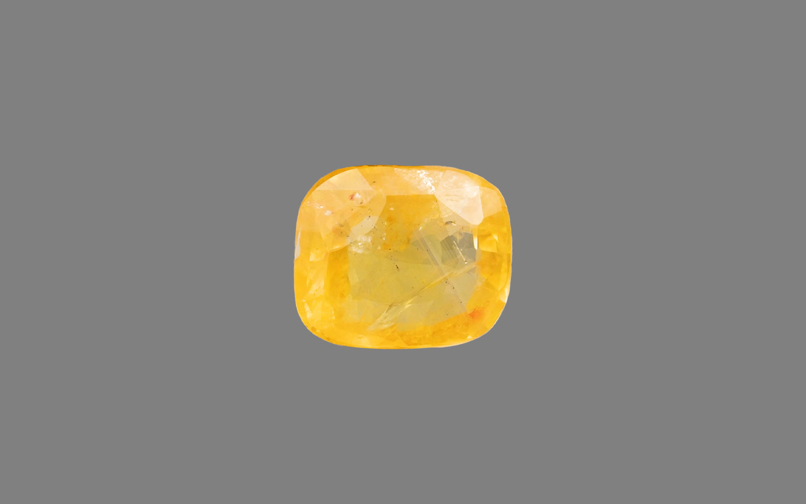 Yellow Sapphire (Pukhraj) – 7.89 Carat / 8.7 Ratti [GM10105]